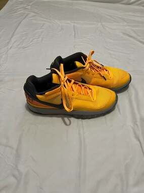 Like New 13.5 Nike Ja 1 Bright Mandarin Basketball Shoes